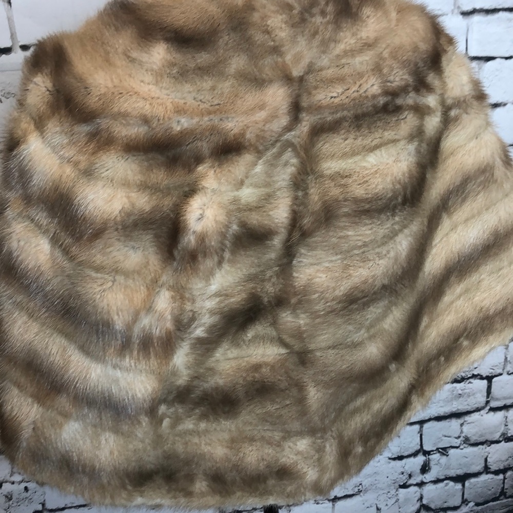 Lockwood Furs Vintage Mink Stole - Picture 3 of 5